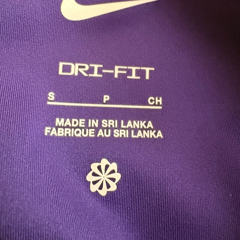 Nike Dri-FIT Womens Yoga 7/8 leggings size small. Purple - Picture 6 of 8